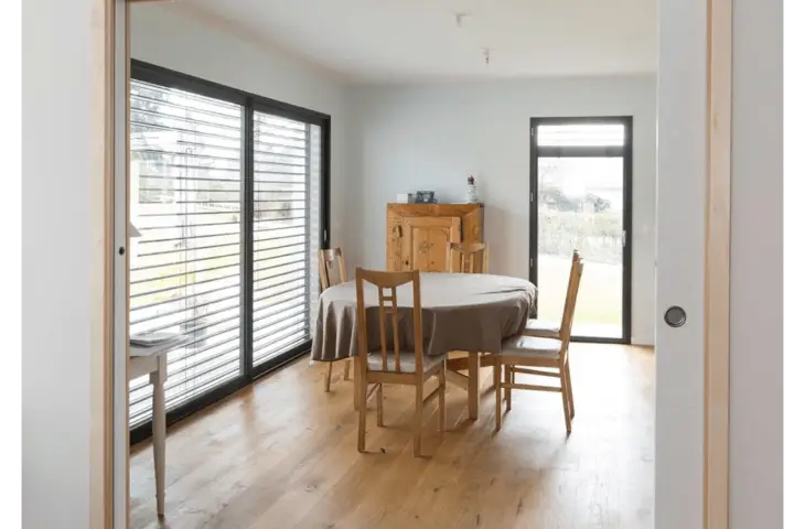 Baie Vitrée Aluminium avec Brise-Soleil – Image 4