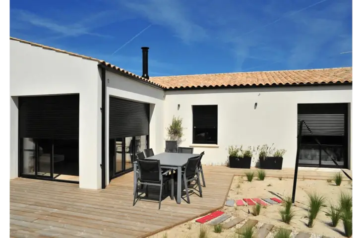 Maison avec Fenêtre aluminium volet intégré