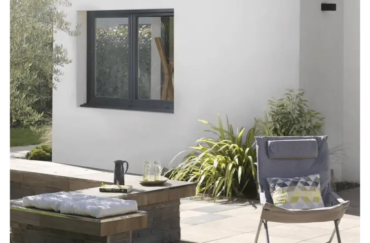 Fenêtre PVC gris anthracite – Image 3