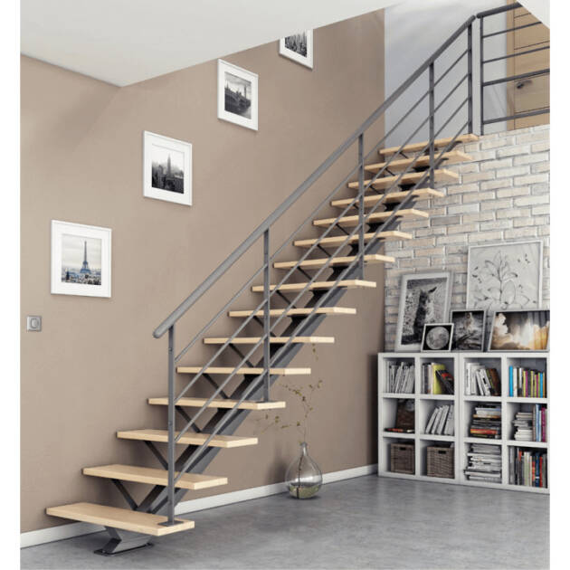 Escalier limon central acier