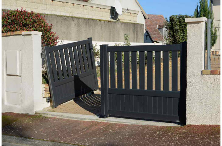 Portail alu battant droit semi-ajourage vertical – Image 5