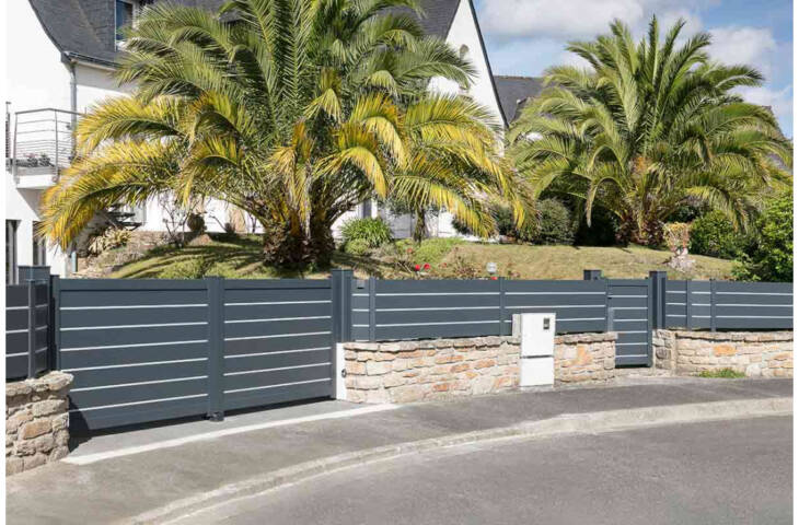 Portail alu battant plein avec jonc décor – Image 3