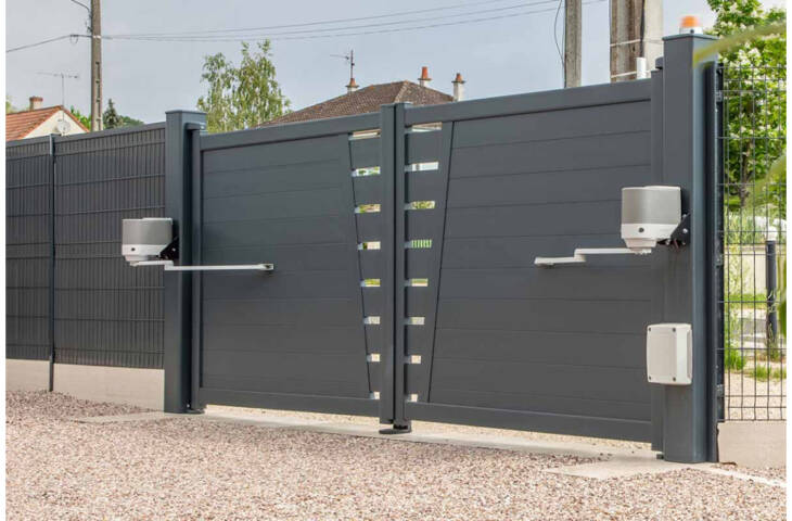 Portail aluminium battant ajourage en biais – Image 4