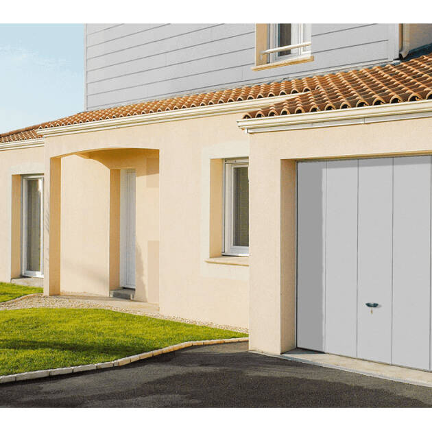Porte basculante double paroi isolée
