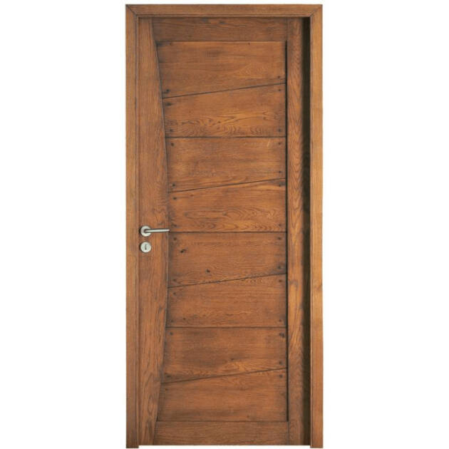 Porte massive au style traditionnel