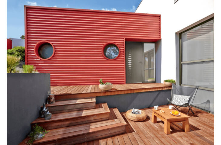 Porte moderne avec petit vitrage arrondi – Image 4
