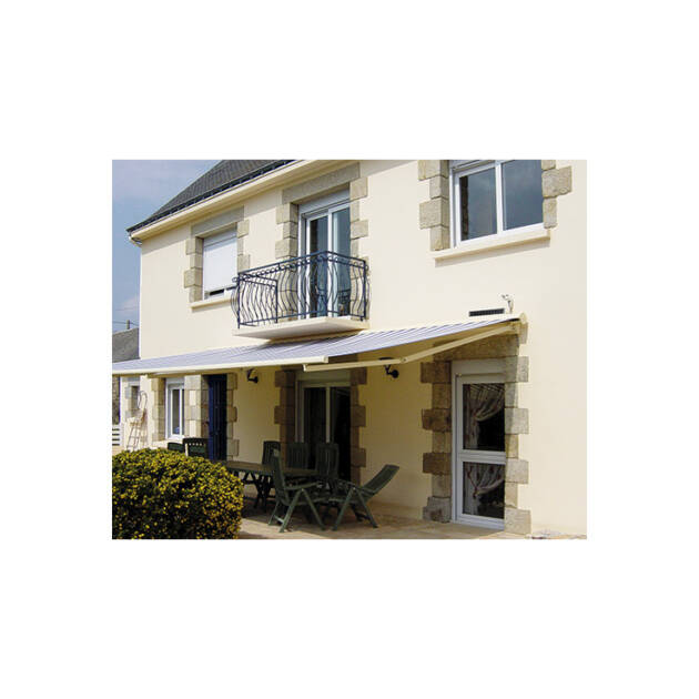 Stores bannes solaires monoblocs - JADE & LOGGIA