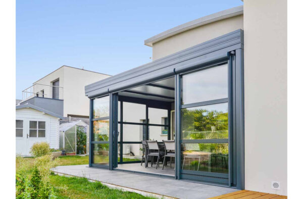 Véranda contemporaine en appui d'angle – Image 3