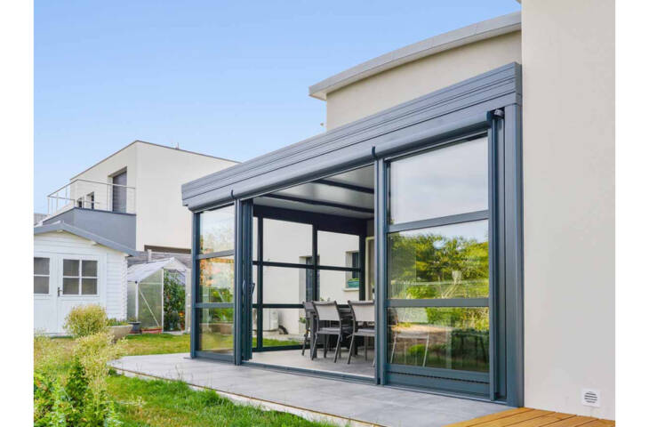 Véranda contemporaine en appui d'angle – Image 3