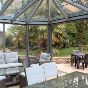 Véranda aluminium victorienne à toiture vitrée
