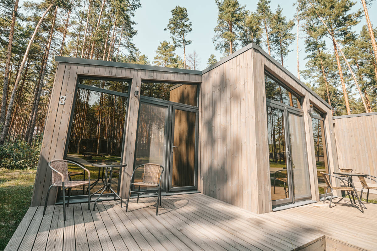 Maison en bois avec menuiserie extérieur aluminium