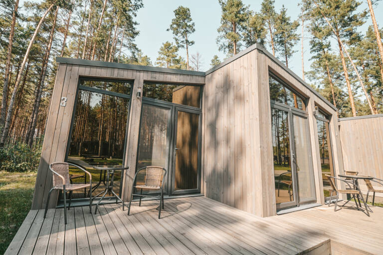 Maison en bois avec menuiserie extérieur aluminium